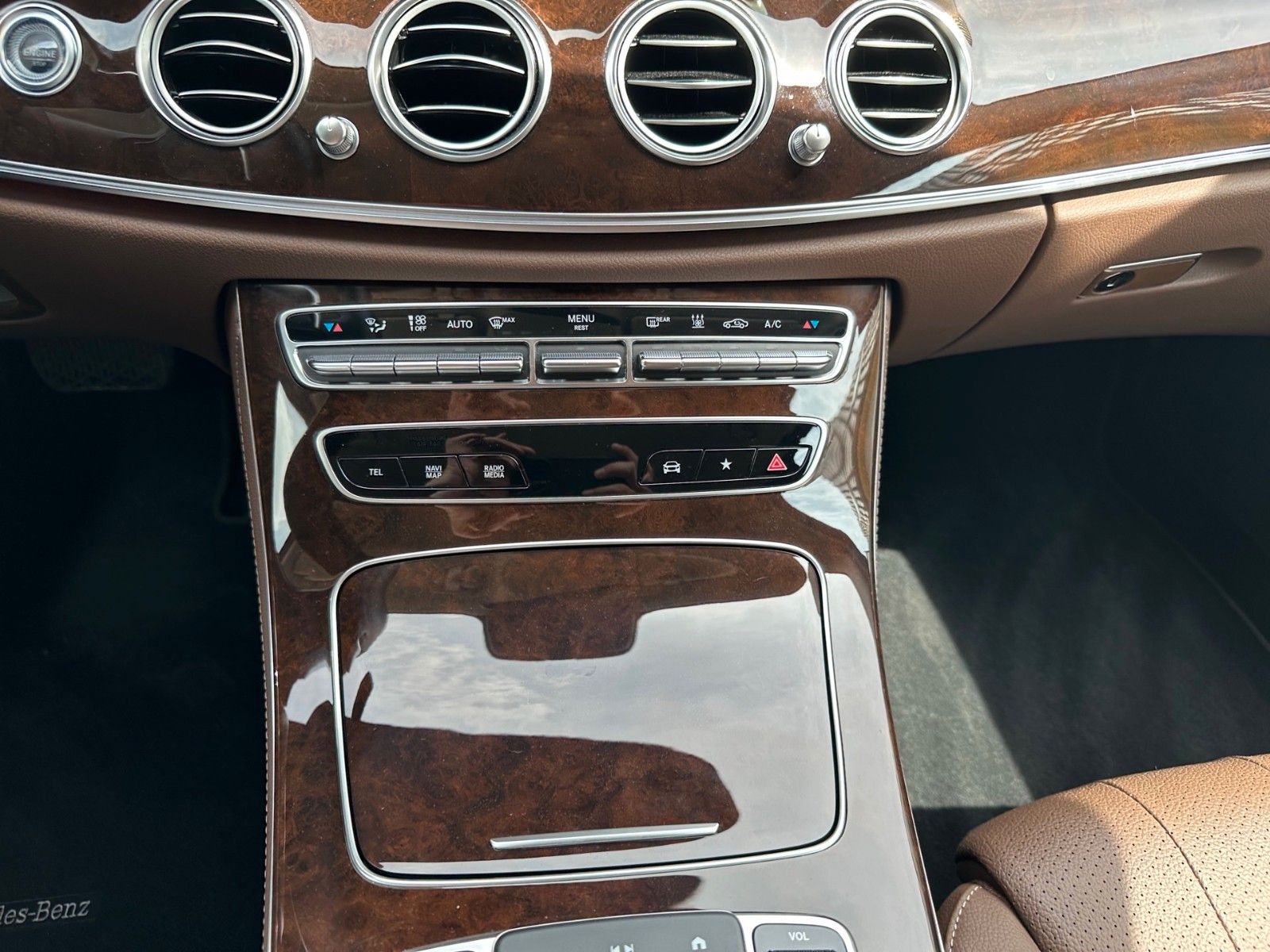 Mercedes-Benz E 300 e T 9G-TRONIC Exclusive – Bild 13