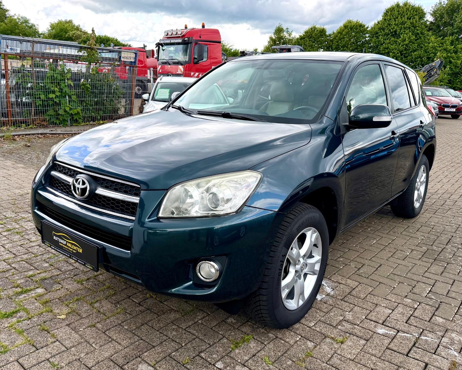 Toyota RAV 4 KLIM KAM NAV SHZ AHK STANDHZ ALU ALLW 4x4