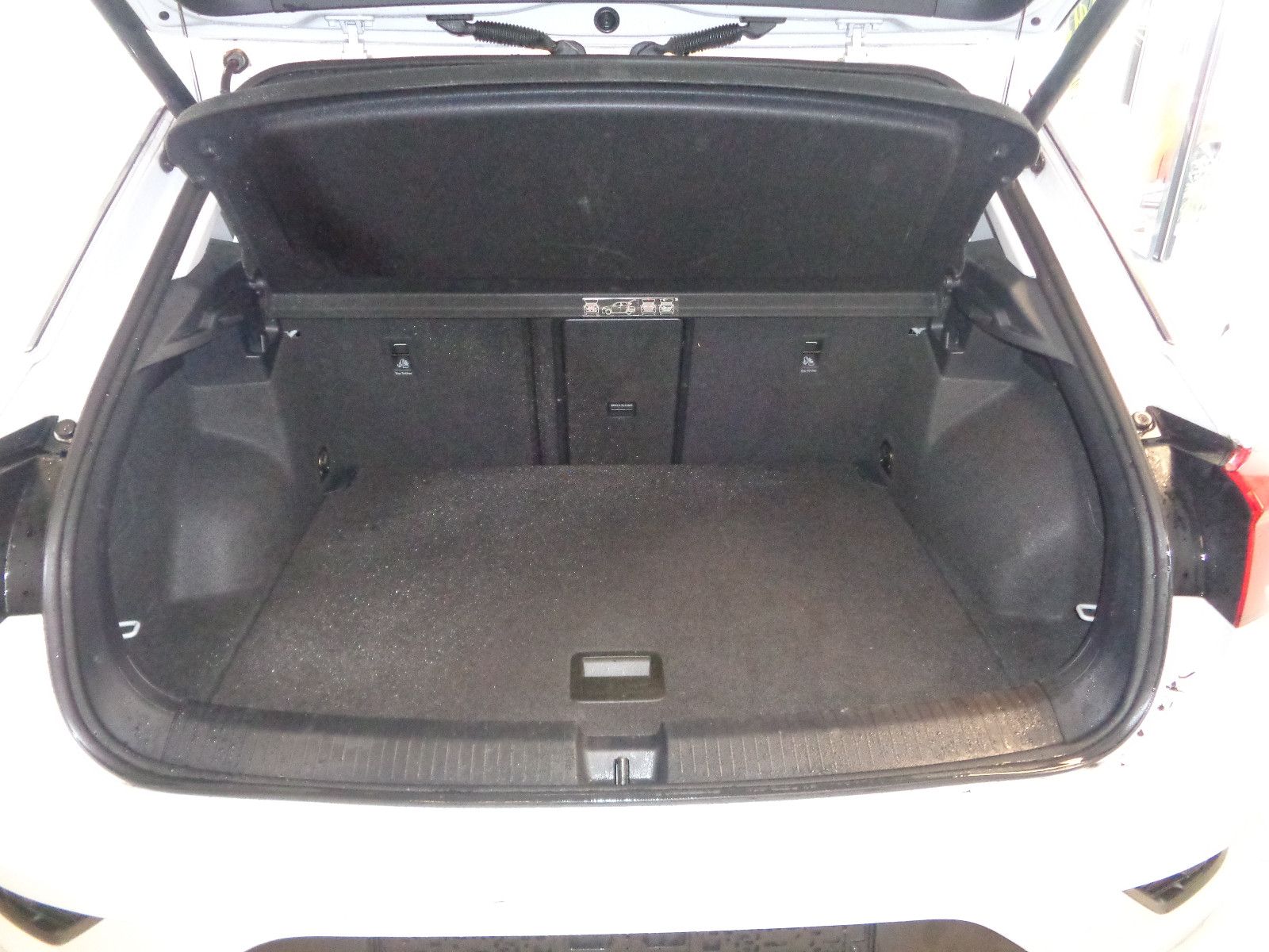 Fahrzeugabbildung Volkswagen T-Roc United / NAVI / PDC / GARANTIE