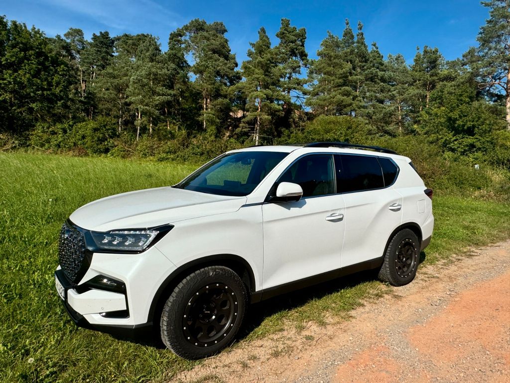 Image of Ssangyong REXTON