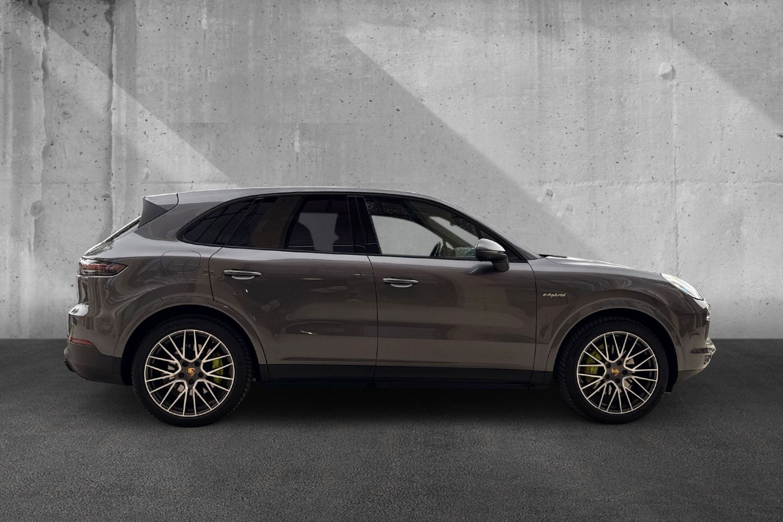 Fahrzeugabbildung Porsche Cayenne E-Hybrid*AHK*Panorama*Surround