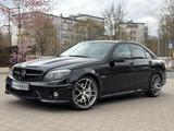 Mercedes-Benz C 63 AMG Deutsches Fahzeug/AMG Drivers Paket - Mercedes-Benz 63 AMG aus dem Jahr 2010