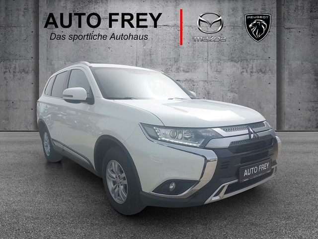 Mitsubishi Outlander 2.0 2WD Active+ANHÄNGEKUPPLUNG+WINTERR