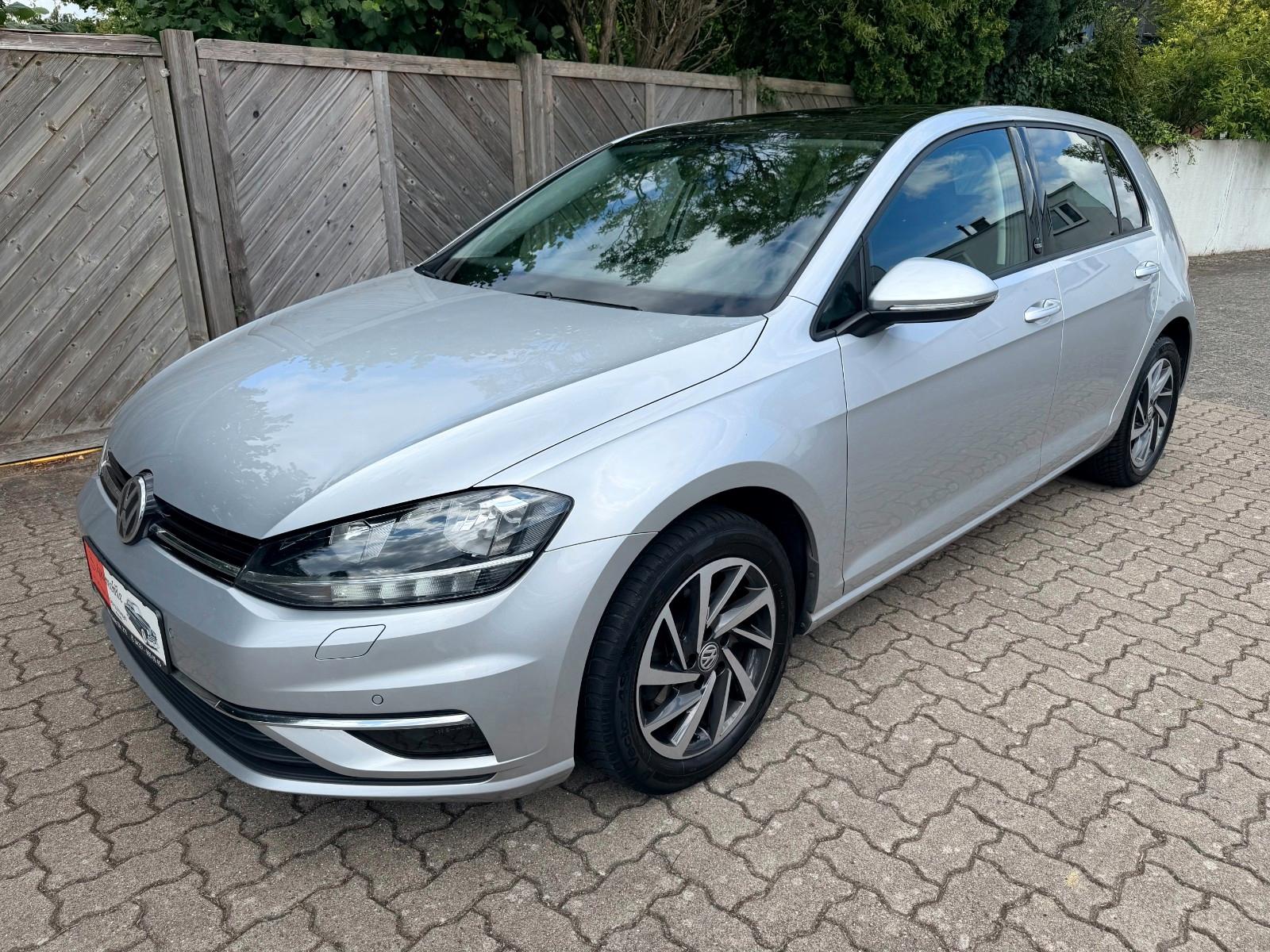 Volkswagen Golf VII Lim. Sound°ACC°Navigation°
