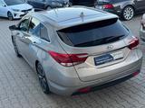 Hyundai i40 1.7 CRDi 85kW blue Premium - Hyundai i40 mit Diesel-Antrieb: Kombi, 1.7