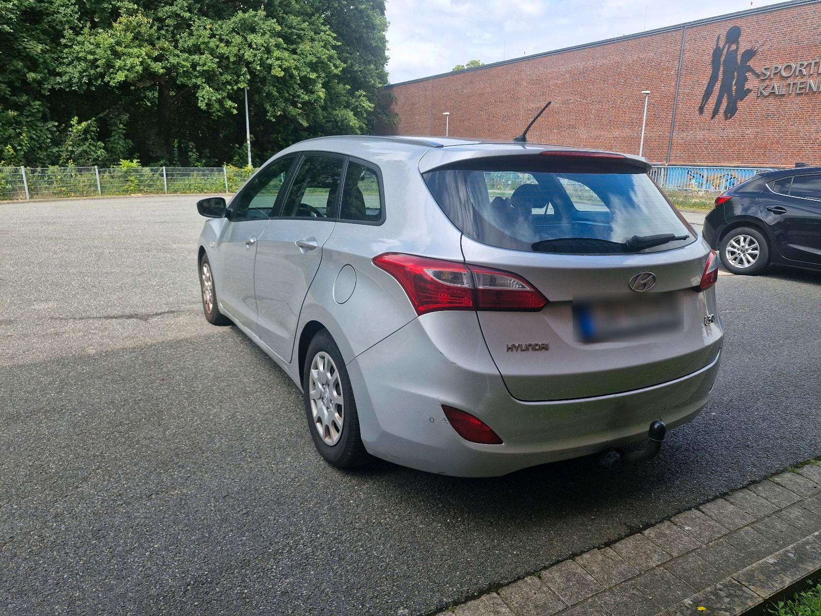 Hyundai i30 2014 — rear view