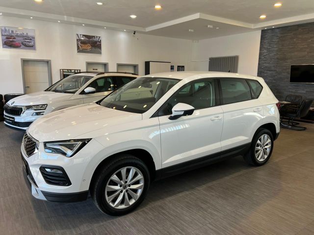 SEAT ATECA 2.0TDI*DSG*NAV*MATR*DIGI*STHZ*KAM*AHK*18"