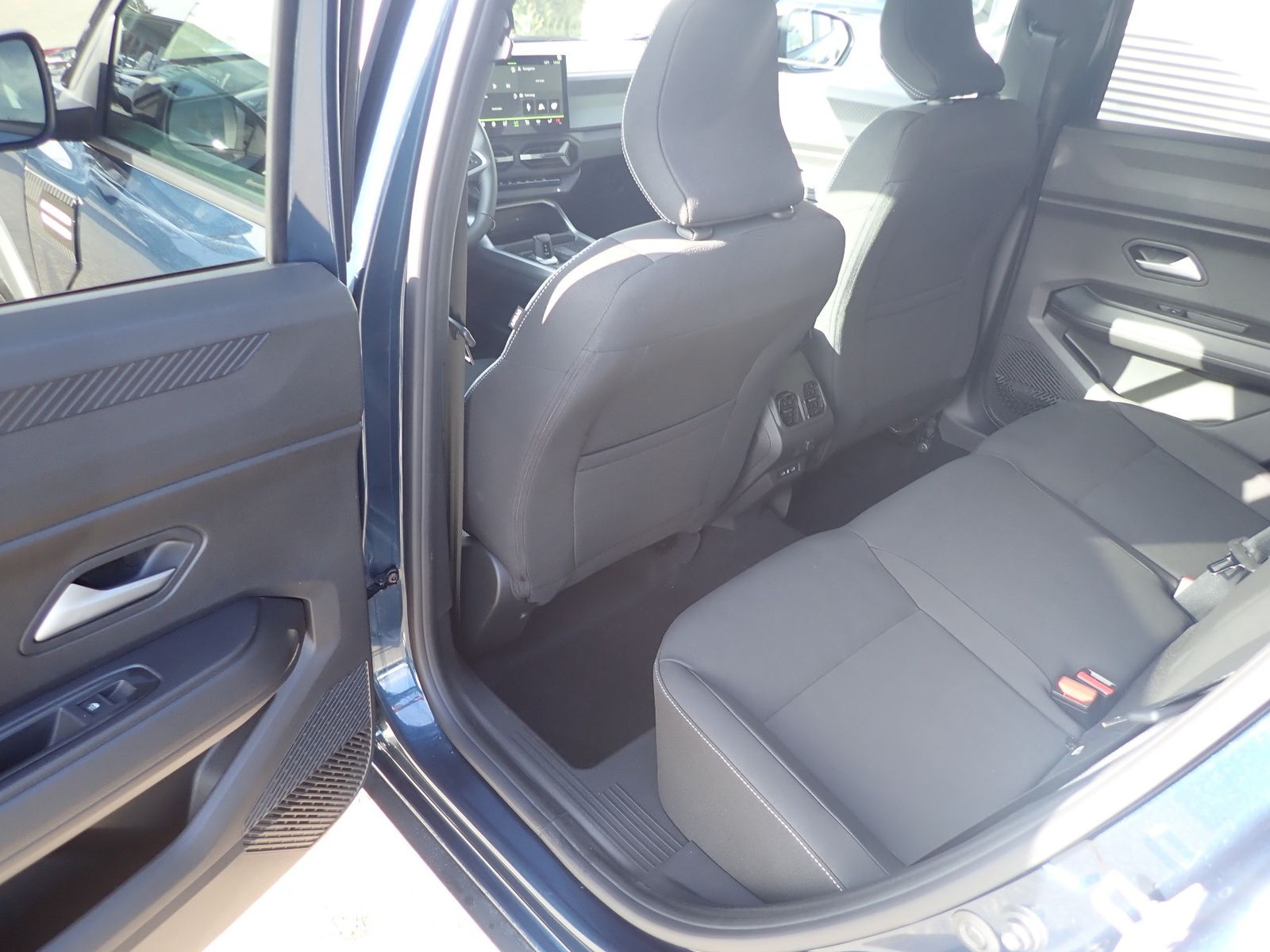 Fahrzeugabbildung Dacia Bigster Journey HYBRID 155