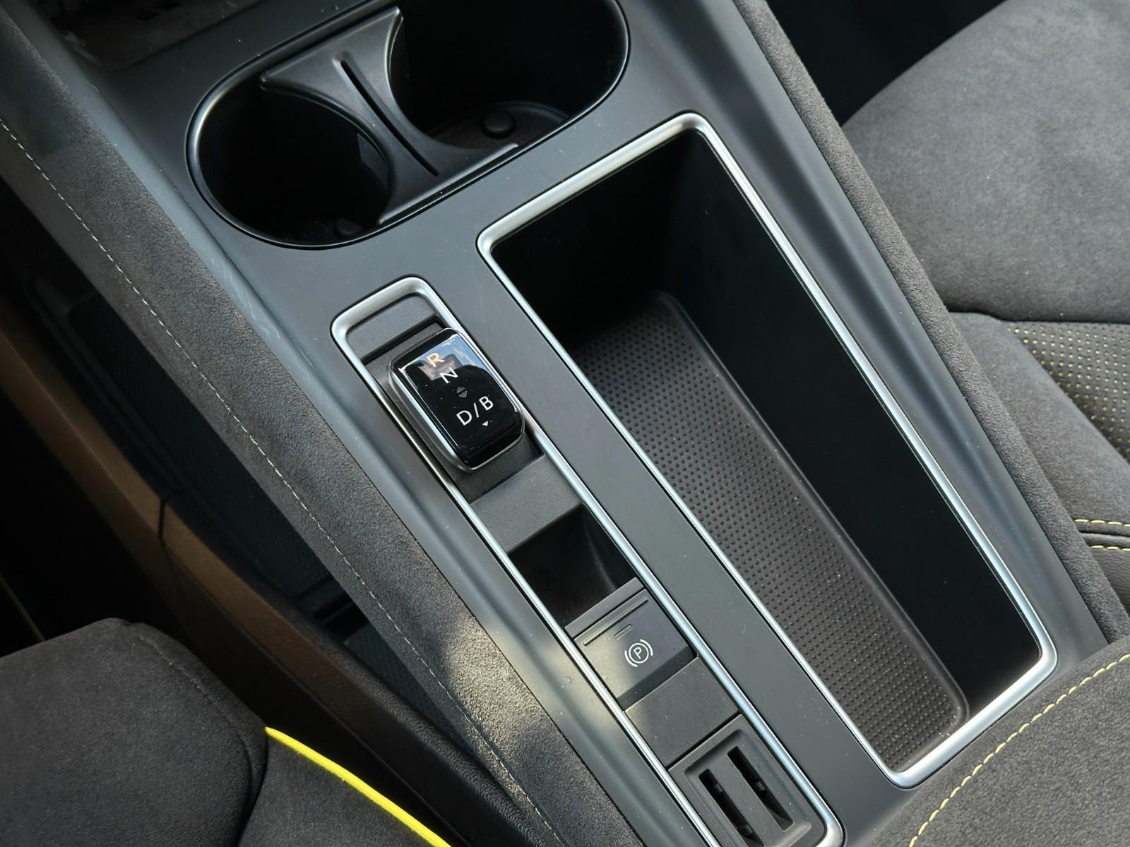 Skoda RS 340PS 4x4 NAVI Wär.Pumpe DCC eHK LM21"AHK
