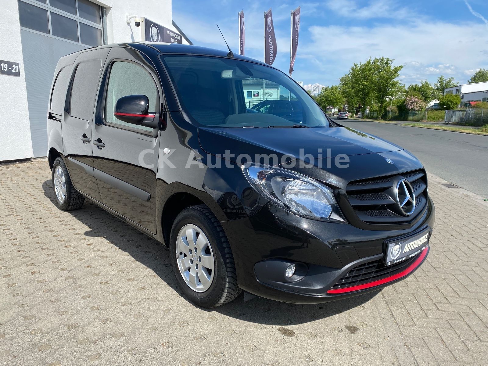 Fahrzeugabbildung Mercedes-Benz Citan 111 CDI Kasten Lang/Klima/Navi/Kamera/AHK
