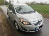 Opel Meriva 1.4 INNOVATION Automatik mit AHK - Opel Meriva mit Benzin-Antrieb: Automatik