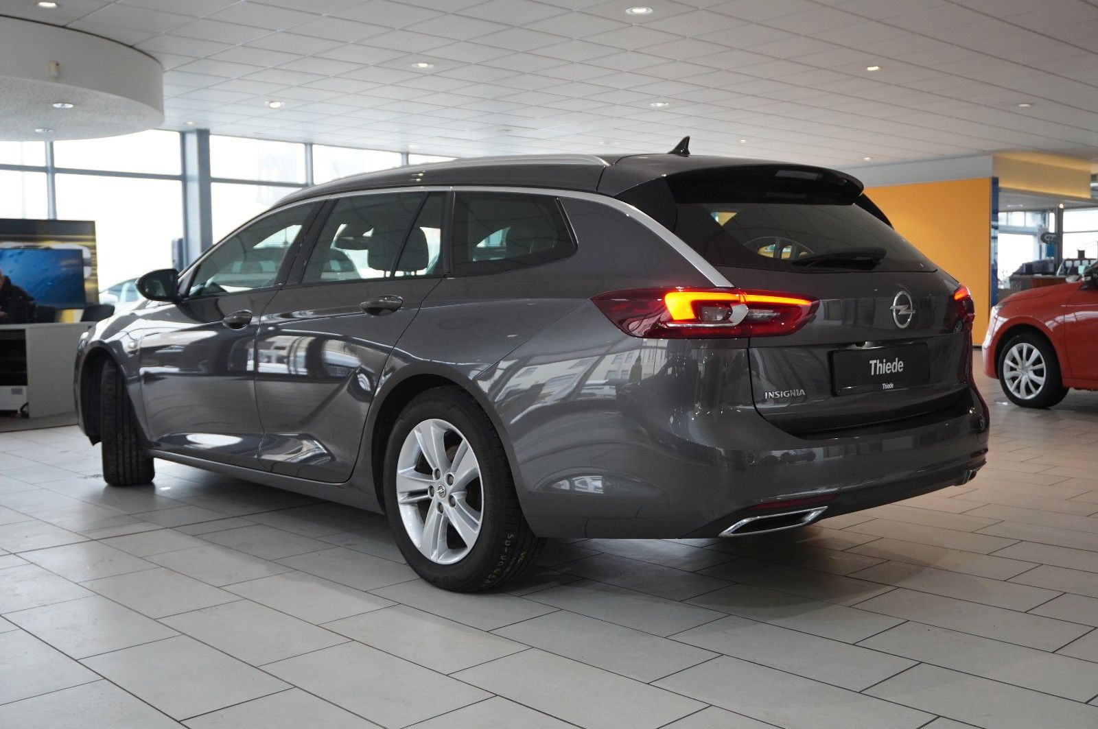 Fahrzeugabbildung Opel Insignia B ST 2.0D BUSINESS NAVI/LED/KAMERA/HUD