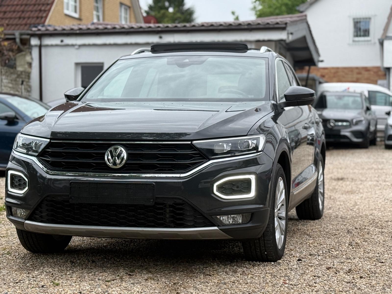 Volkswagen T-Roc Sport 2.0  4Motion Pano LED