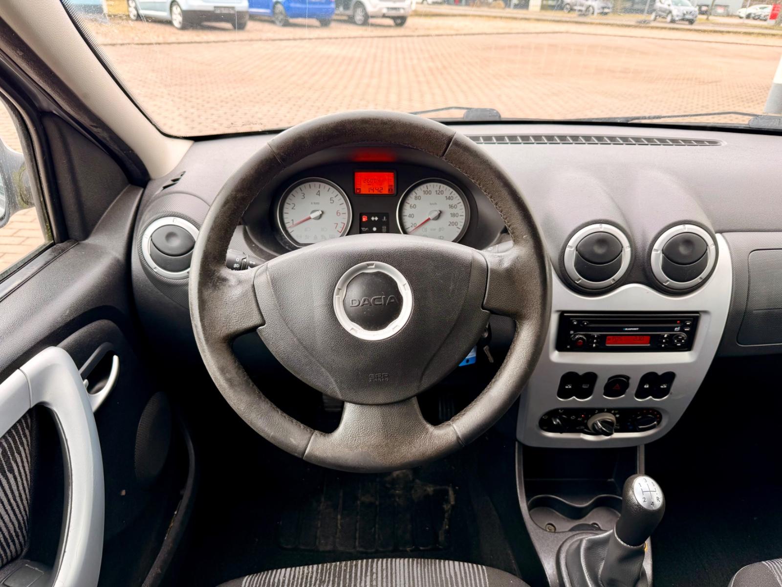 Dacia Logan 2009 — photo 15