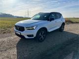 Volvo XC40 D4 AWD R Design Geartronic R Design - Volvo Gebrauchtwagen in Tübingen