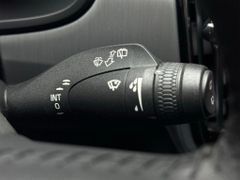 VOLVO V90 Pro T4 Mom.Pro Leder Navi LED ACC Kam.
