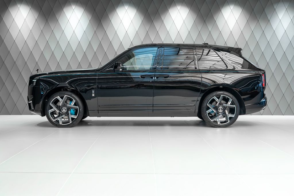 Cullinan BLACK BADGE 2027 BLACK/ TIFFANY 4 SEATS - Bild 4