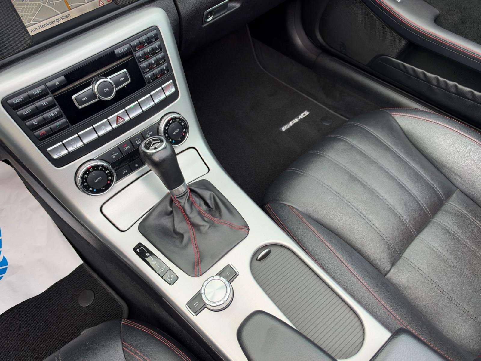 Mercedes-Benz SLK 350 V6 AMG-Line AirScarf 2.Hd Navi ILS Leder