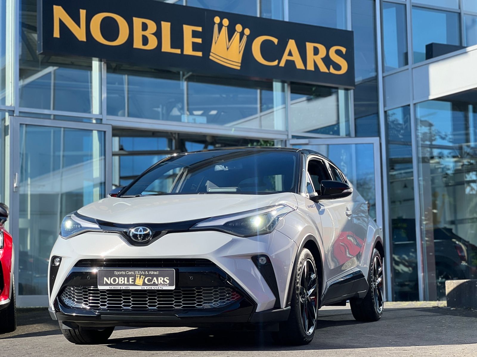Fahrzeugabbildung Toyota C-HR Hybrid GR Sport AHK LED NAV SHZ ALU