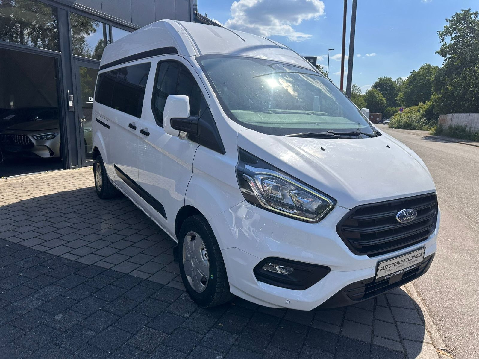 Fahrzeugabbildung Ford Ford Transit Custom 320 L2H2 Trend*TEMPO*SH*AHK*