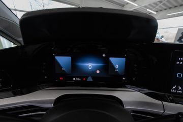 Bild 16 VW Golf VIII Life Navi Sitzheizung Lenkradheizung