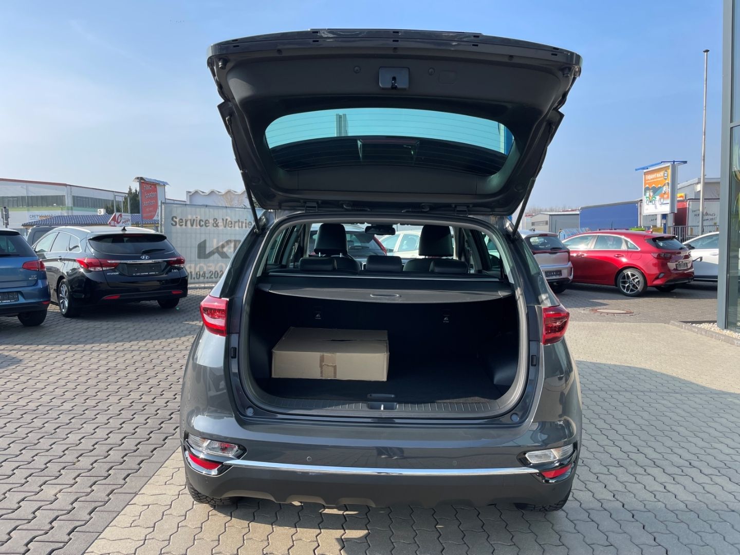 Fahrzeugabbildung Kia Sportage Dream Team LED VerkehrszeichenERK JBL
