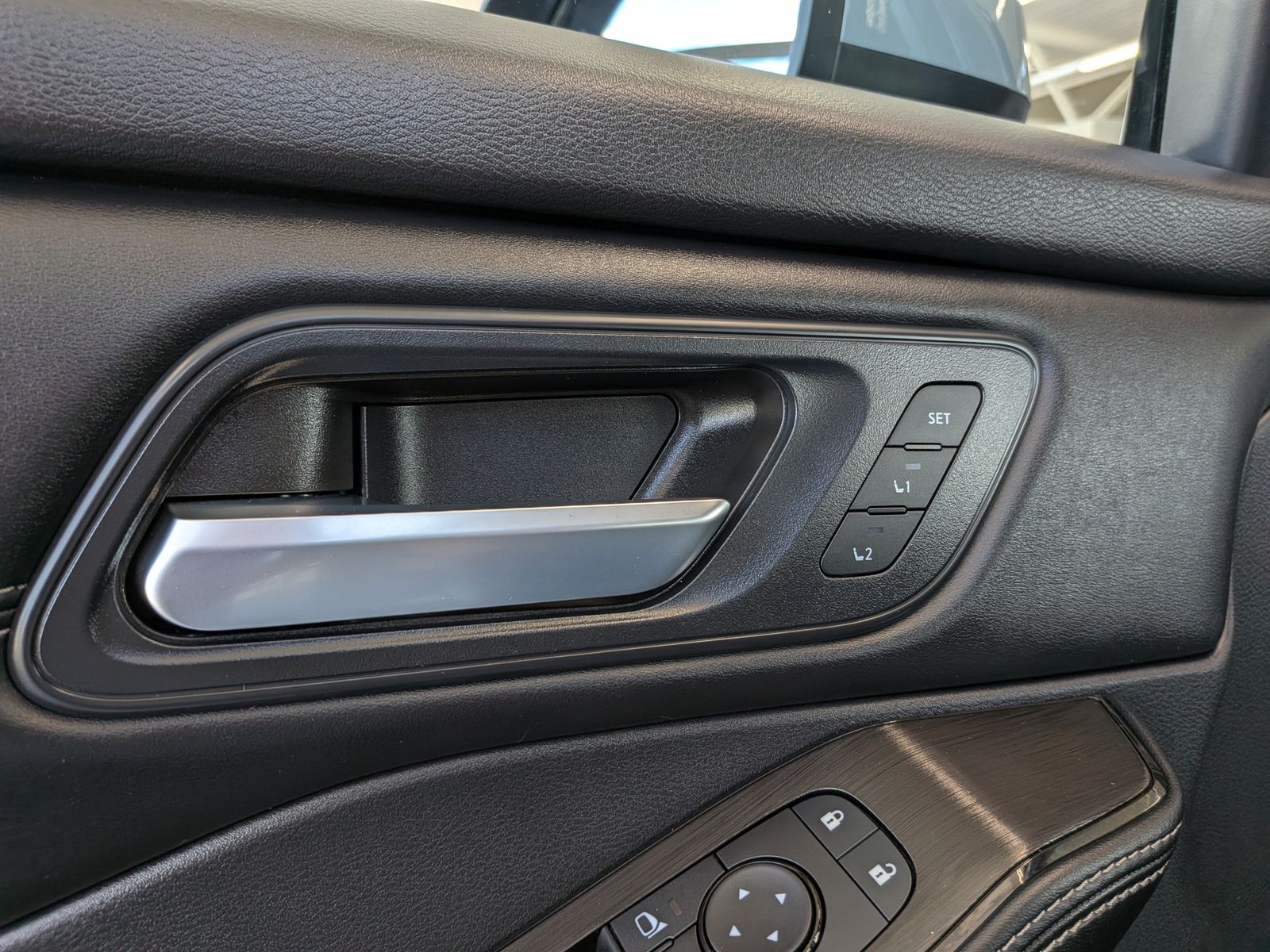 Fahrzeugabbildung Nissan X-Trail 1.5 e-Power N-Connecta ACC 360 Navi 12"