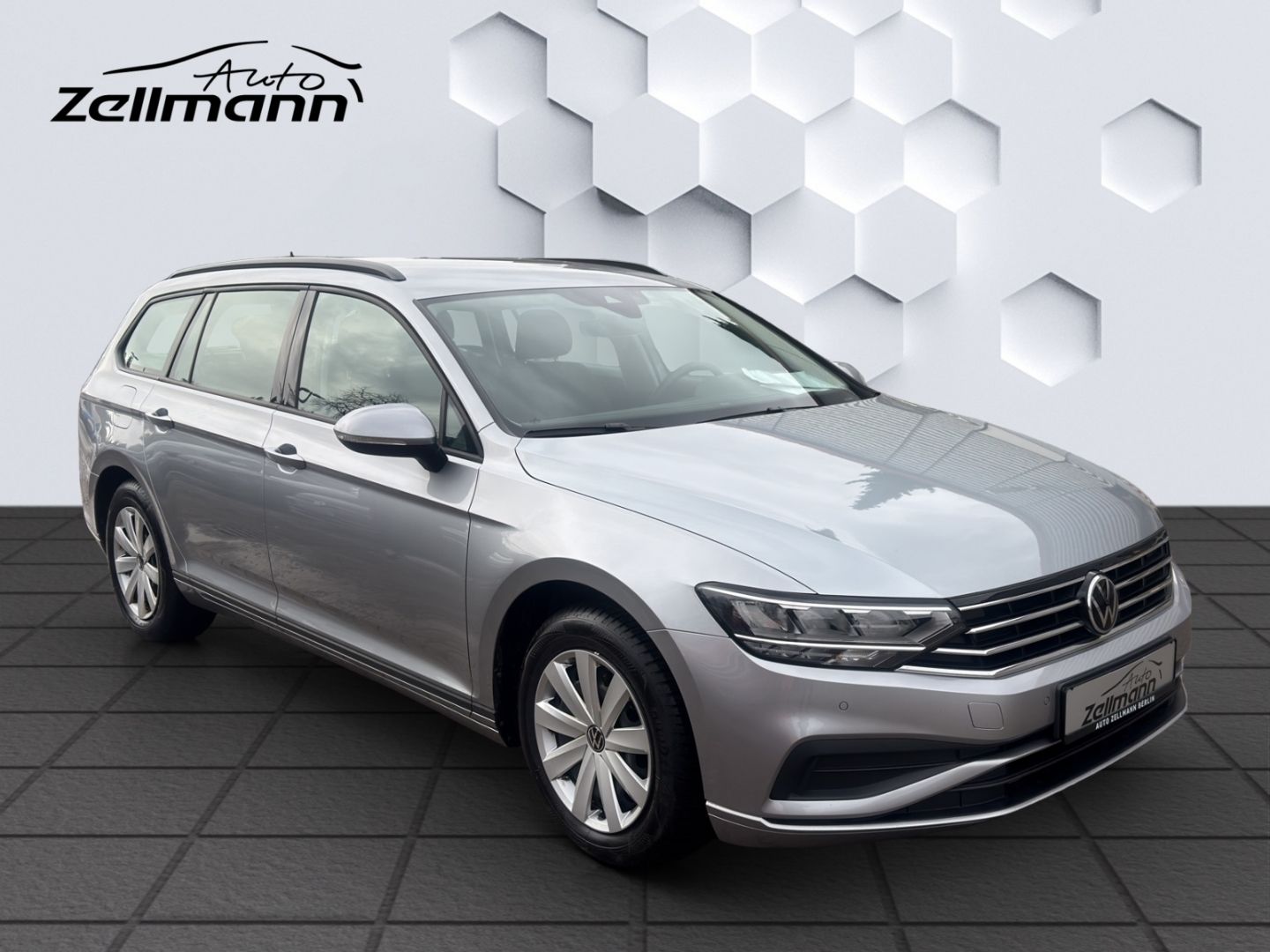 Passat Conceptline 2.0 TDI110kW DSG LED GJR Rück