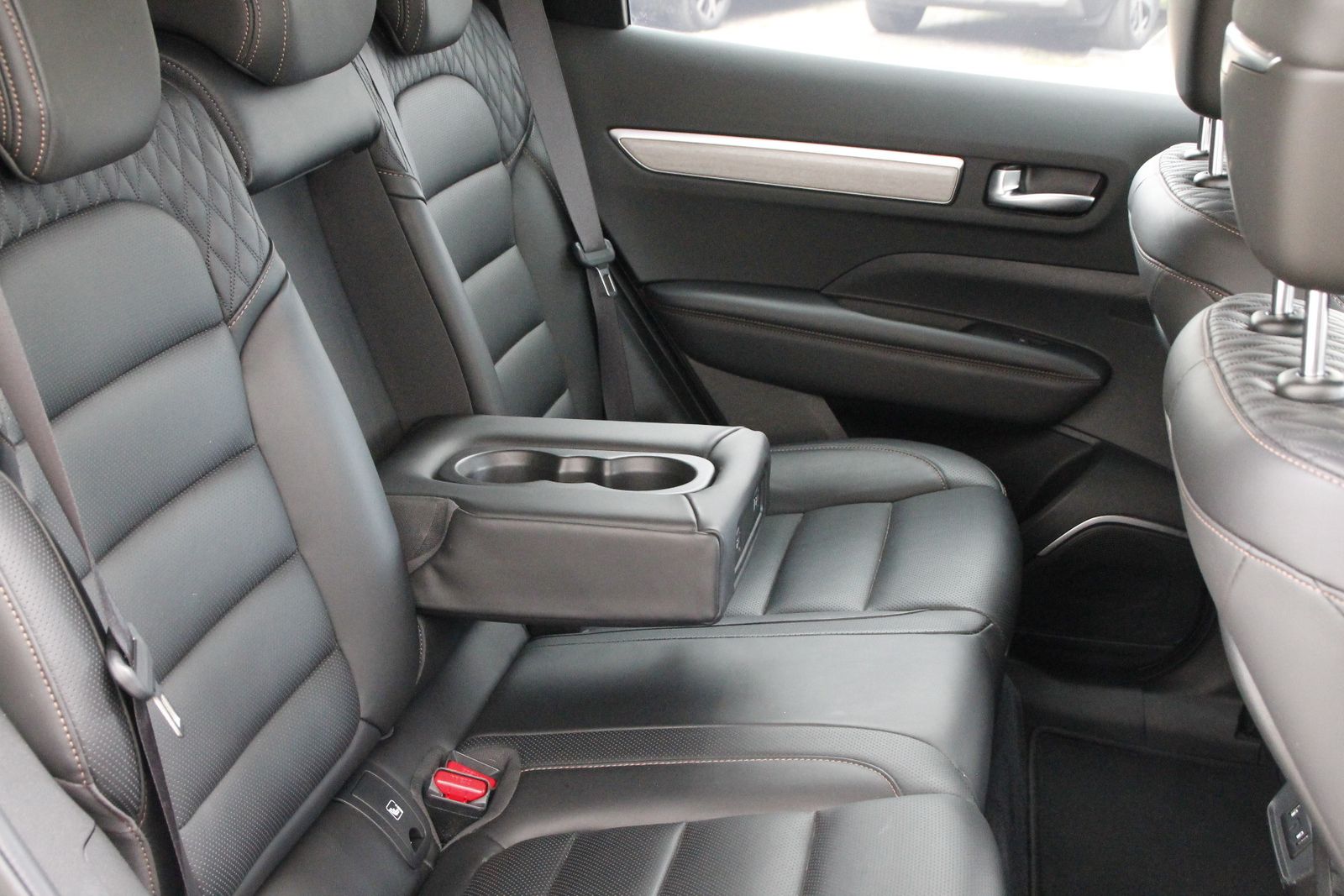 Fahrzeugabbildung Renault Koleos INITIALE PARIS BLUE dCi 185 4WD X-tronic