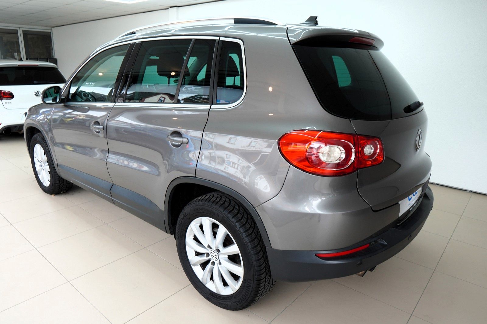 Fahrzeugabbildung Volkswagen Tiguan Sport & Style 4Motion *Leder*Autom*Pano*
