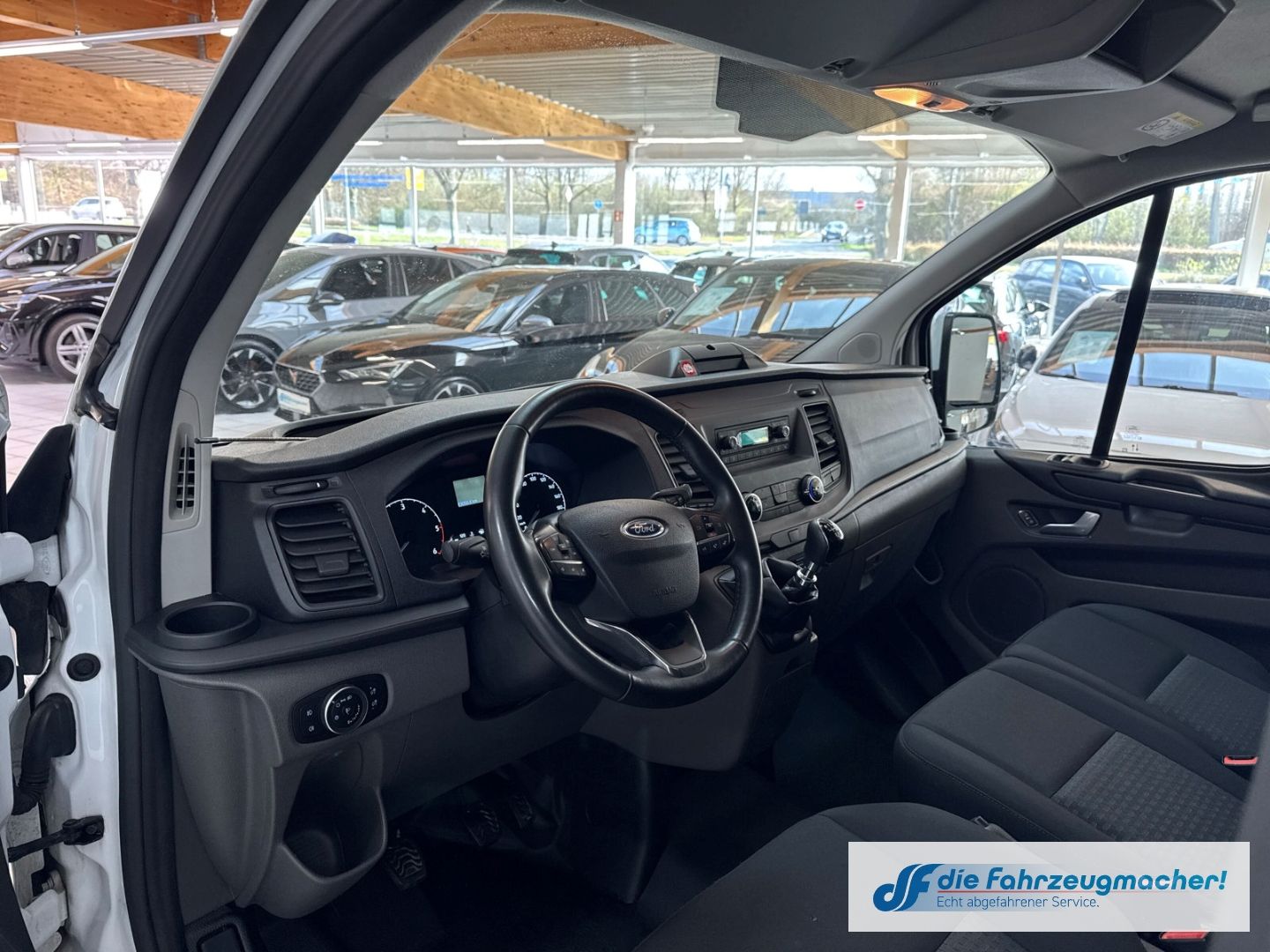 Fahrzeugabbildung Ford Transit Custom Kasten 320 L2 Trend DAB Notbremsa