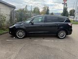Ford S-Max 2,0 EcoBoost 177kW Titanium Automatik ... - Ford S-Max von privat