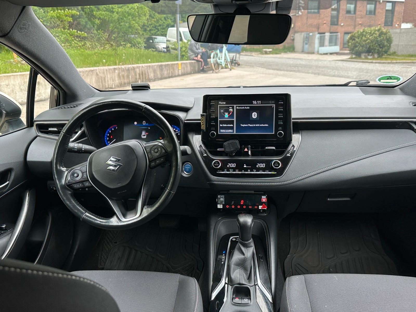 Suzuki Swace TouringSports Hybrid-Kamera-ACC-Folie-TAXI