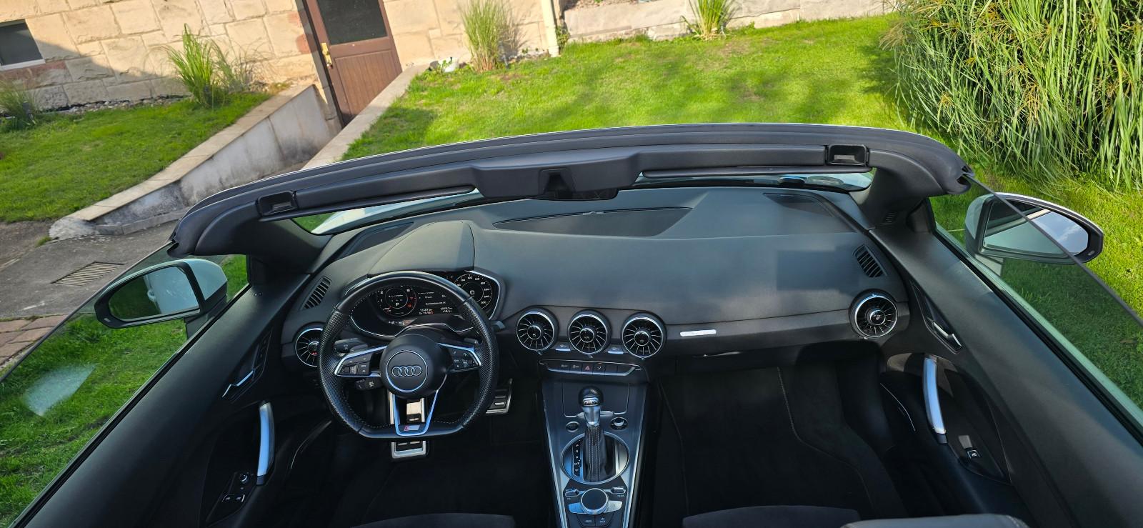Audi TT Roadster 2.0 TFSI S tronic quattro 