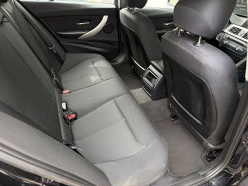 BMW 320 - 11
