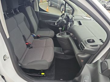 Bild 13 Opel Combo E Cargo Basis LED Rückfahrkam. Temp Tel.-V