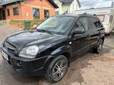 Hyundai TUCSON 2.0 CRDi VGT GLS 4WD GLS AHK - Hyundai TUCSON Gls mit Diesel-Antrieb