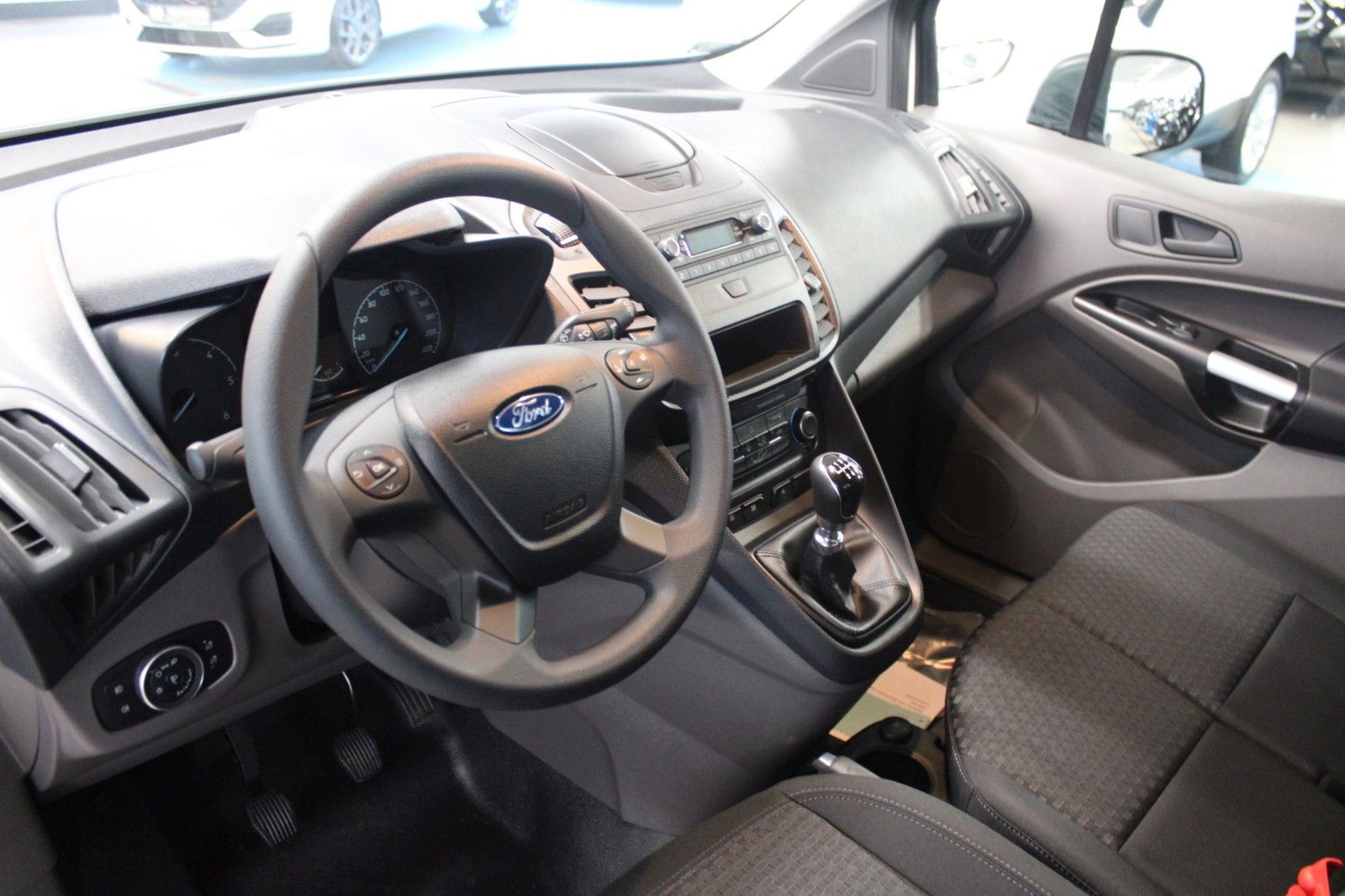 Fahrzeugabbildung Ford Transit Connect TREND L1 KLIMA 3-Sitzer PDC AHK