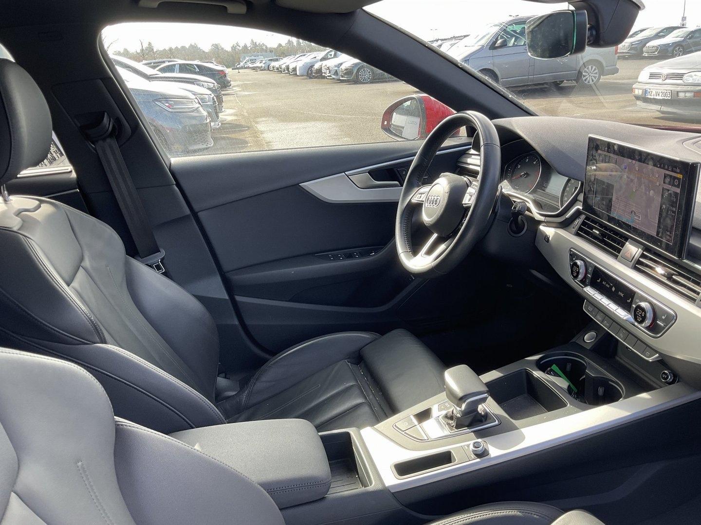 Audi A4 Avant 45 TDI S-LINE Leder PANO AHK Memory ACC