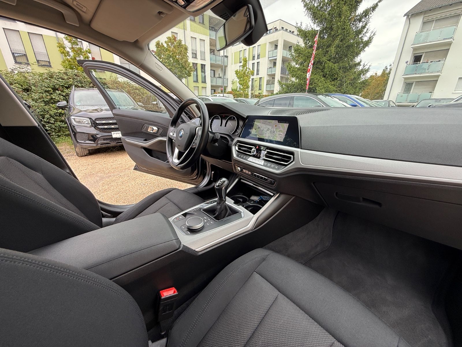 BMW 320d Lim Advantage Navi LED 1.Hand Sitzheizung foto 12