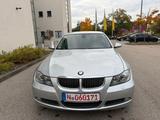 BMW 325 Baureihe 3 Lim. 325i - BMW 325 in Nürnberg