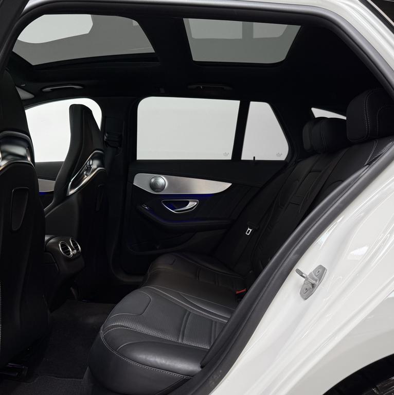 Mercedes-Benz C 63 AMG