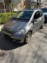 Mercedes-Benz A 150 CLASSIC Classic - Mercedes-Benz A 150 mit Panoramadach