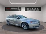 Volvo V70 D2 Geartronic Powershift Momentum AHK PANO - Volvo V70: Momentum