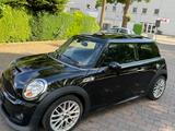 MINI Cooper S Coupé  - MINI Cooper S Coupé mit Panoramadach