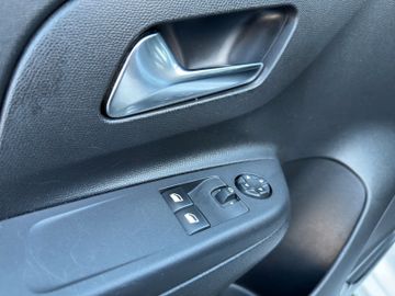 Opel Corsa 1.2 Klima Sitzheizung Tempomat LED