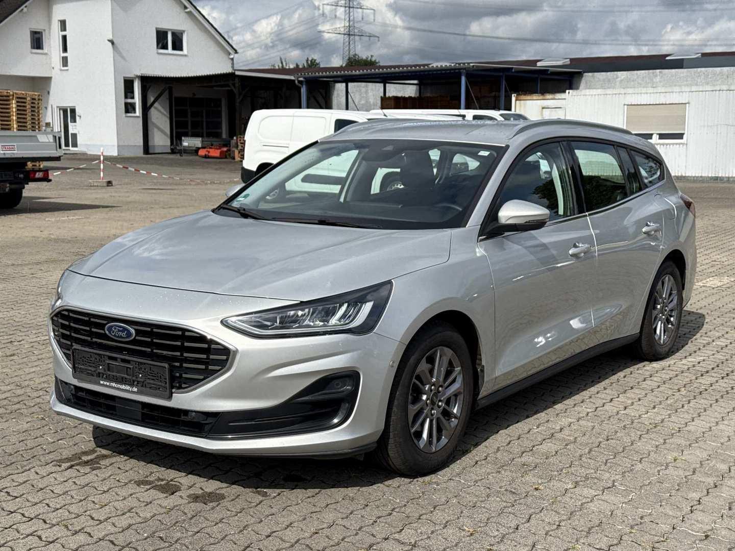 Ford 3,99% FINZG. - ANFRAGEN !  2023 TITANIUM-X.