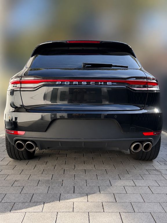 Image of Porsche Macan