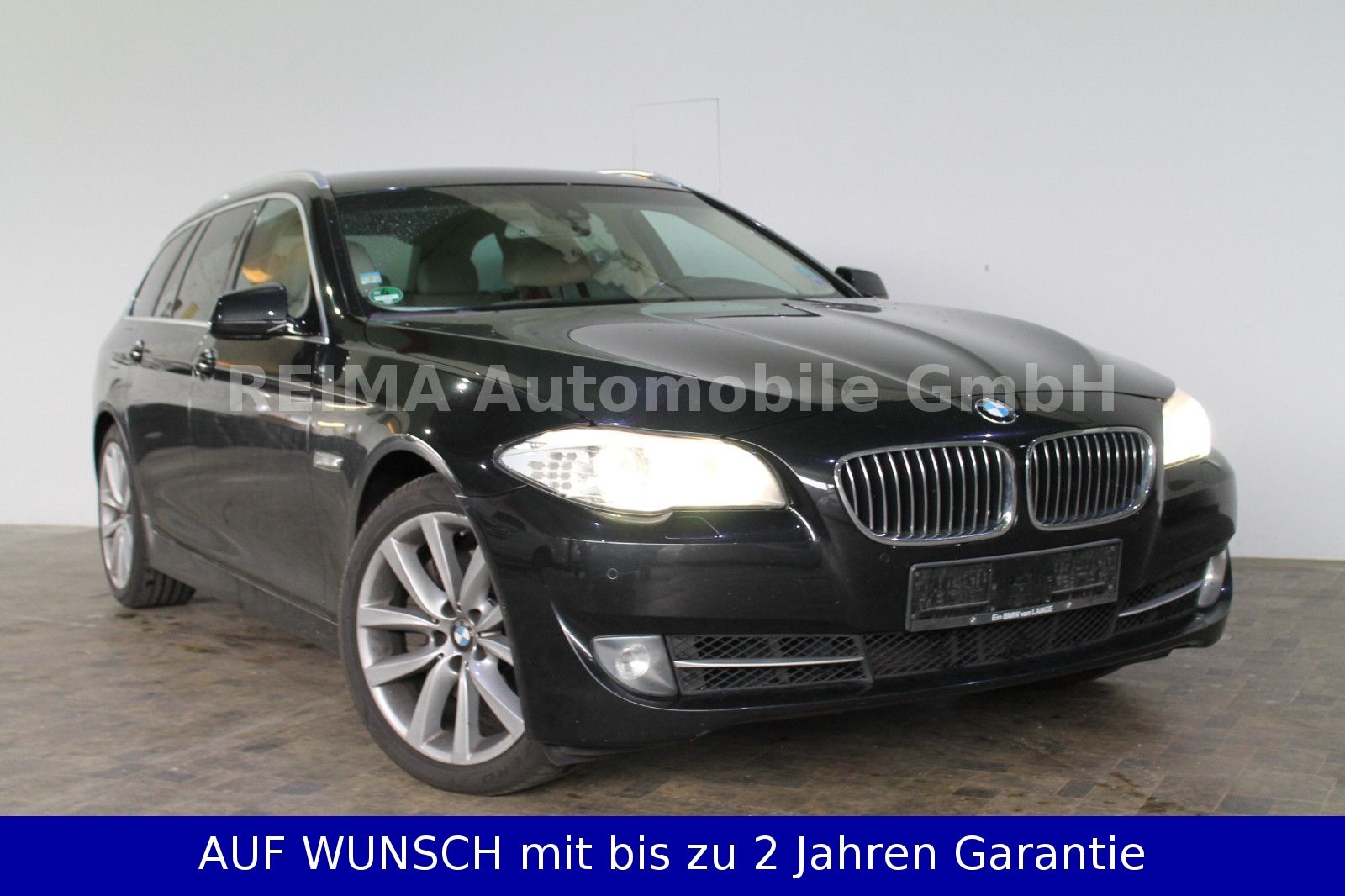 Fahrzeugabbildung BMW 535 d xDrive Touring , Navi, Leder, Xenon
