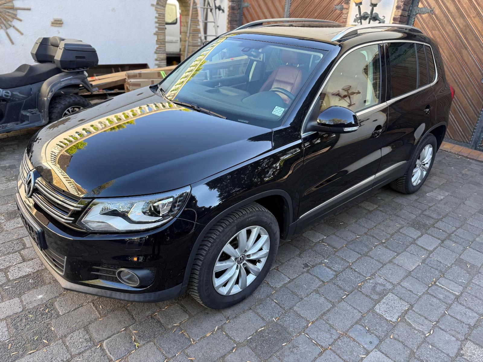 Volkswagen Tiguan Exclusive 1Hd Nav Pano Xenon Ahk Scheckh.